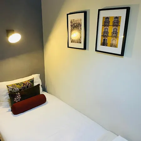 Alfama Fado No Coracao De *